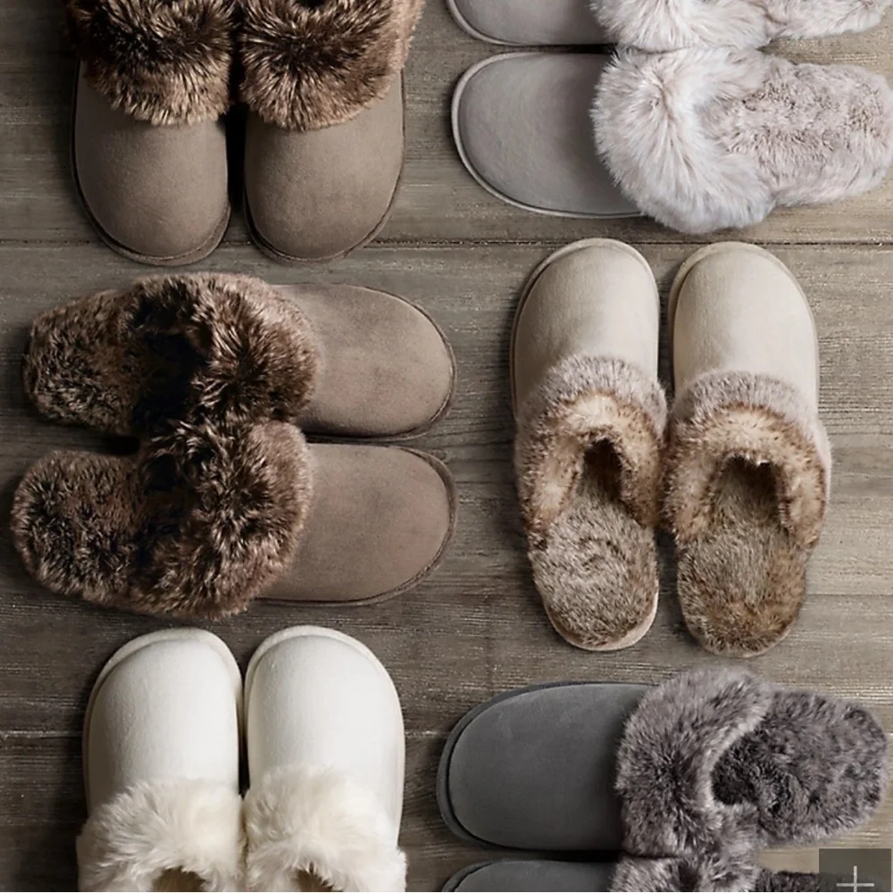 NWT Restoration Hardware LUXE FAUX FUR SLIPPERS L/XL - Picture 1 of 6